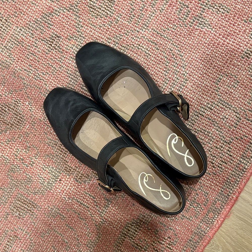 Elegant Black Sam Edelman Mary Jane Flats